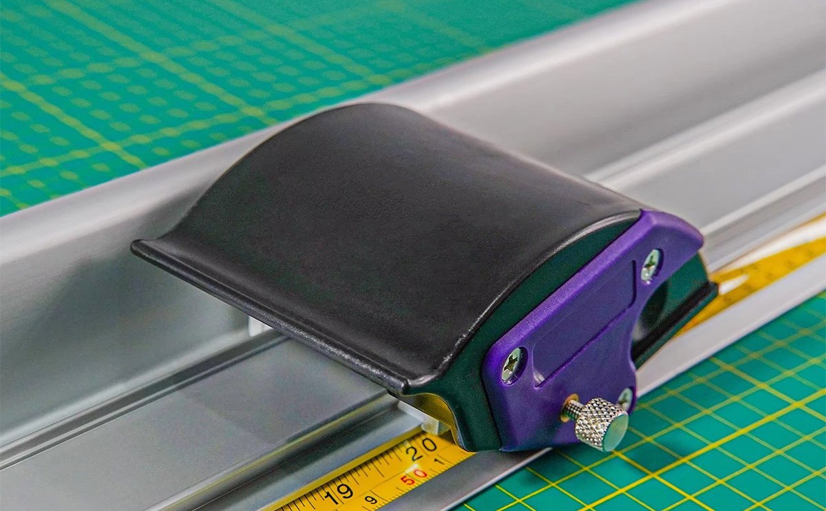 Sliding cutting rule